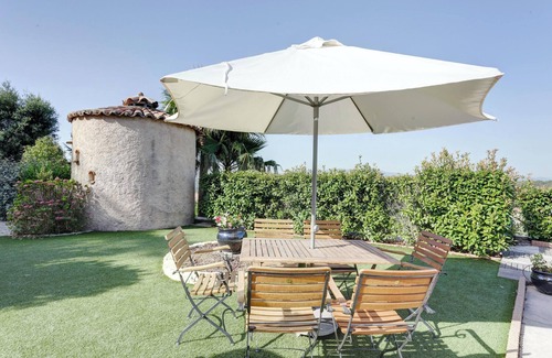 Frejus Villa | Homerez - Villa elegante en Fréjus, Piscina privada