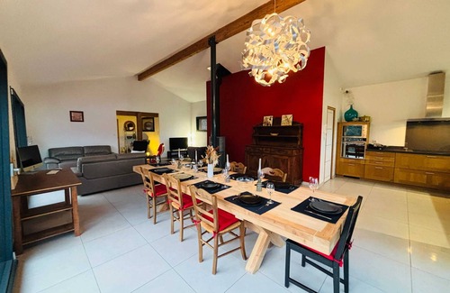 Lodeve Casa | Homerez - Chalet familiar en Lodève con jardín