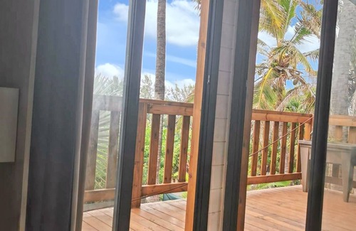Piton Saint-Leu Chalet De Esquí | Homerez - Chalet familiar en Saint-Leu con vistas al mar y a la montaña