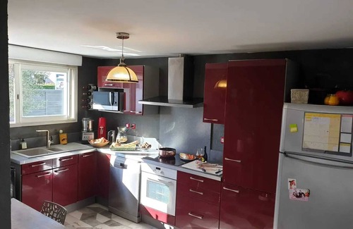 Saint-Medard-en-Jalles Villa | Homerez - Villa in Saint-Médard-en-Jalles