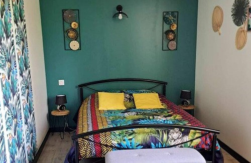 Saint-Pierre-de-Clairac Casa | Homerez - House for 7 ppl. with swimming-pool at Saint-Pierre-de-Clairac