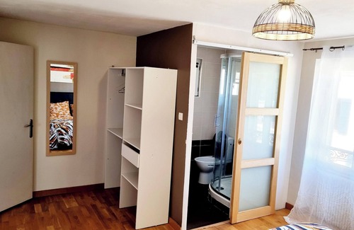 Saint-Michel-sur-Orge Casa | Homerez - House in Saint-Michel-sur-Orge