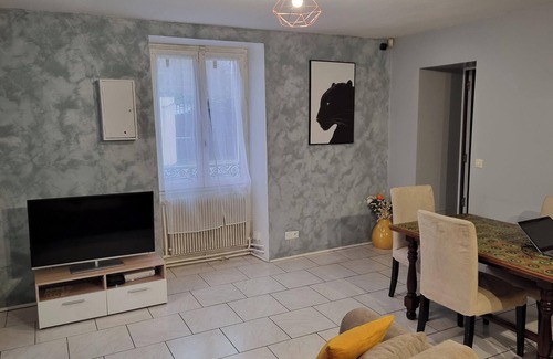 Saint-Michel-sur-Orge Casa | Homerez - House in Saint-Michel-sur-Orge