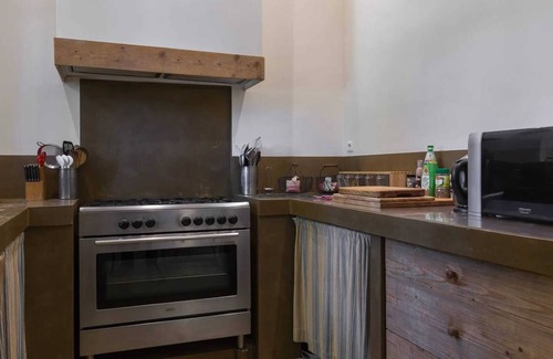 Saumane-de-Vaucluse Casa | Homerez - House in L'Isle-sur-la-Sorgue