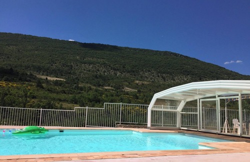 La Roche-sur-le-Buis Casa | Homerez - Holiday House La Roche-sur-le-Buis