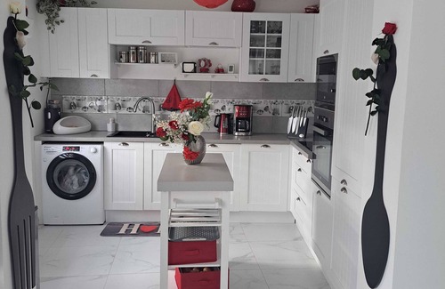 Saint-Cyr-la-Riviere Casa | Homerez - Casa en Saint-Cyr-la-Rivière