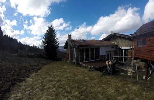 Saint-Sauveur-en-Rue Casa | Homerez - Casa en Saint-Sauveur-en-Rue