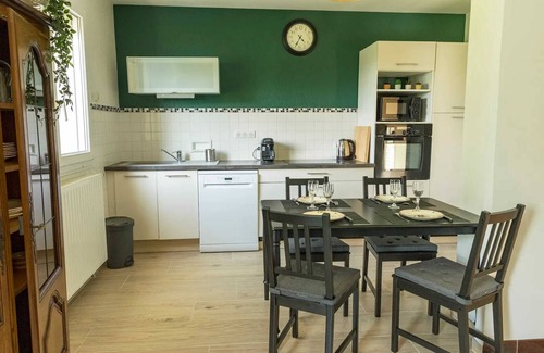 Ouzouer-sur-Trezee Casa | Homerez - Casa en Ouzouer-sur-Trézée