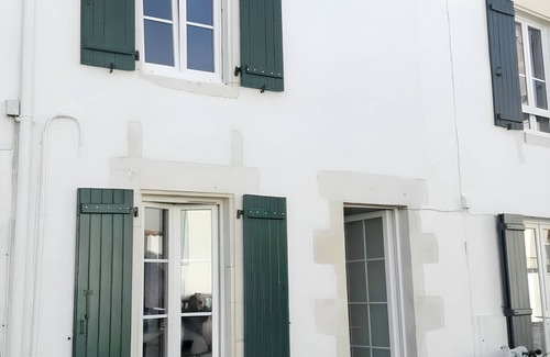 Sainte-Marie-de-Re Casa | Homerez - Casa en Sainte-Marie-de-Ré