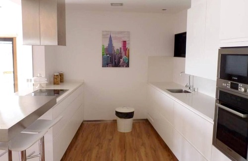 Vila Nova de Cerveira Casa | Homerez - Casa a 10 km de la playa para 4 pers. con piscina y terraza en Prado