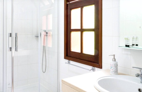 Camacha Casa | Homerez - House 12 km away from the beach for 5 ppl. with terrace at Camacha