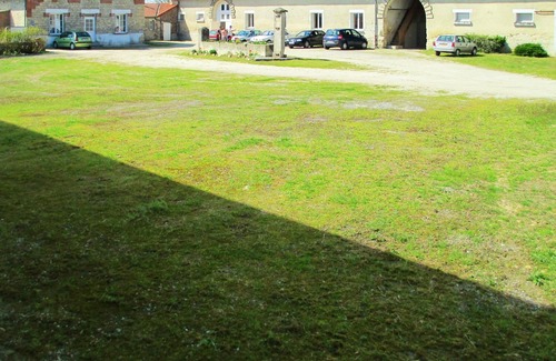 Monthenault Casa | Homerez - Casa a 12 km de la playa para 10 pers. con jardín en Monthenault