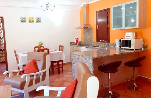 Camacha Casa | Homerez - Casa a 12 km de la playa para 5 pers. con terraza y balcón en Camacha