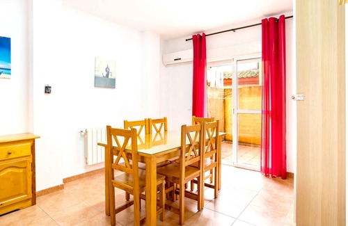 Lepe Casa | Homerez - Casa a 2 km de la playa para 8 pers. con piscina compartida en Lepe