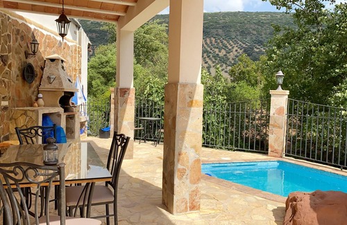 Rute Casa | Homerez - Grande casa para 10 pers. con piscina, terraza y balcón en Zambra