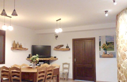 Rute Casa | Homerez - Grande casa para 10 pers. con piscina, terraza y balcón en Zambra