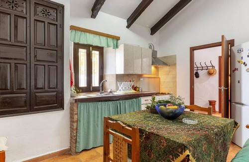 Albanchez de Magina Casa | Homerez - Casa para 6 pers. con piscina y jardín en Albanchez de Mágina