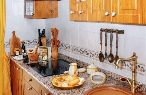 Narrillos de San Leonardo Casa | Homerez - Casa en Ávila, estacionamiento privado
