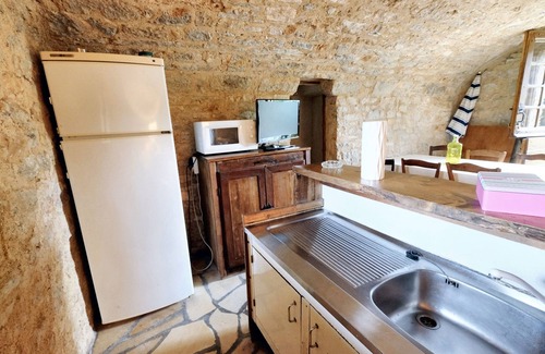 Tour-de-Faure Casa | Homerez - Bonita casa para 5 pers. con jardín en Tour-de-Faure