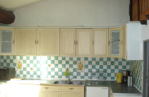 Ille-sur-Tet Apartamento | Homerez - Casa en Ille-sur-Têt, jardín, AC and chimenea