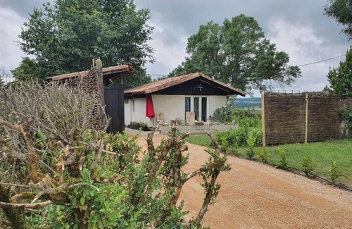 Montfermier Casa | Homerez - Casa encantadora en Montfermier con piscina privada