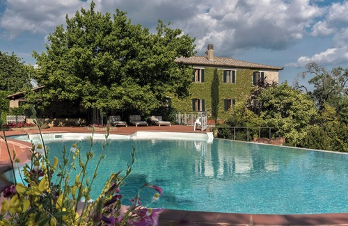 Palazzina Casa | Homerez - Casa en Murlo con piscina