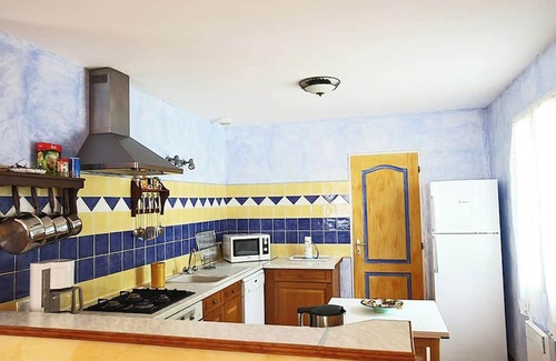 Rustrel Casa | Homerez - House in Rustrel with Pool