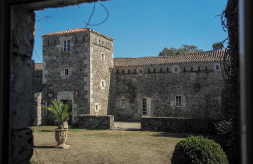 Landevieille Casa | Homerez - Casa Landevieille + jardín