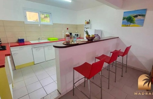 Sainte-Marie Casa | Homerez - Casa, vista al mar, Sainte-Marie
