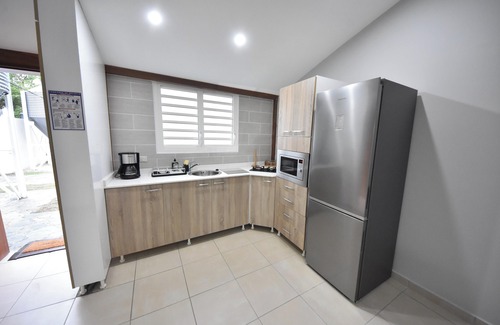 Sainte-Anne Casa | Homerez - Casa con Spa y Sauna en Sainte-Anne