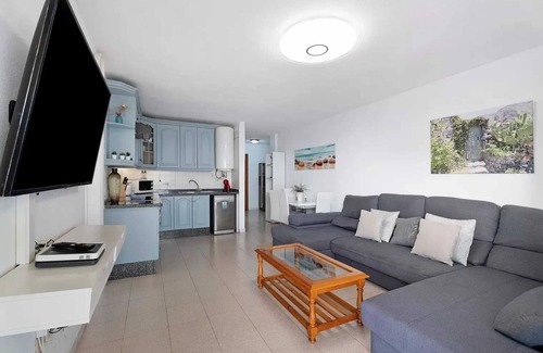 San Eugenio Apartamento | Homerez - Apartamento de Lujo Costa Adeje 130 m²