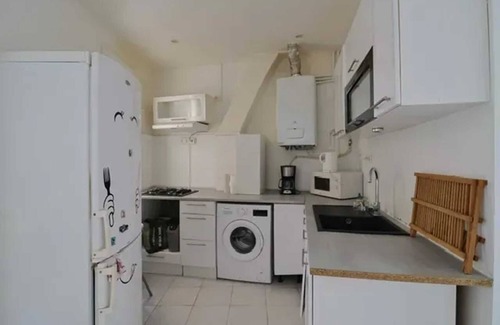 1st Arrondissement Apartamento | Homerez - Modern Apartment in Marseille - 53 m² with Double Bedrooms