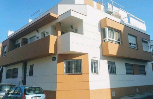 Bailen-Miraflores Apartamento | Homerez - Apartamento moderno en Málaga 80 m² + balcón