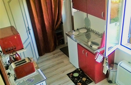 Les Authieux-Papion Apartamento | Homerez - Nice appartement for 2 ppl. with terrace at Les Authieux Papion