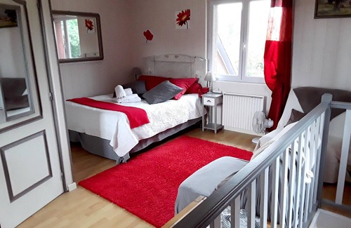 Les Authieux-Papion Apartamento | Homerez - Nice appartement for 2 ppl. with terrace at Les Authieux Papion