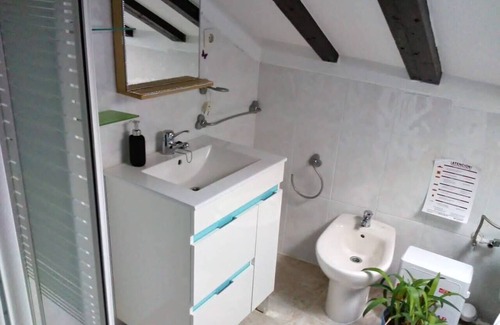 Barakaldo Apartamento | Homerez - Bonito apartamento para 4 pers. en Barakaldo