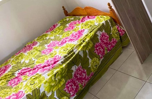 Le Moule Apartamento | Homerez - Nice appartement for 4 ppl. with balcony at Le Moule