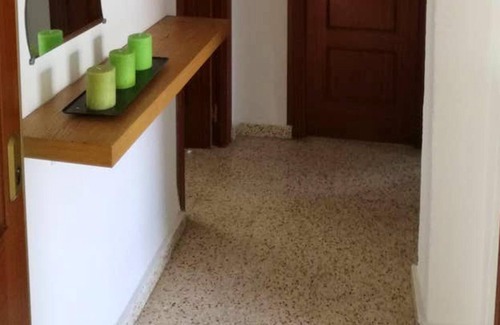 Plaza de Toros-Doctores-San Lázaro Apartamento | Homerez - Bonito apartamento para 7 pers. con balcón en Granada
