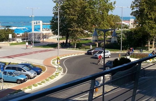 Pineta Apartamento | Homerez - Bonito apartamento para 6 pers. en Pescara