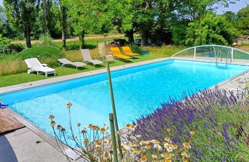 Touquin Casa | Homerez - Casa para 6 pers. con piscina compartida, jardín y terraza en Touquin