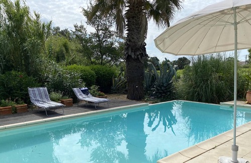 Gallician Casa | Homerez - Nice house for 6 ppl. with shared pool and terrace at Vauvert