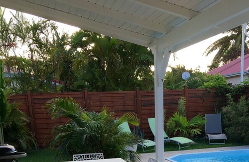 Dubedou Villa | Homerez - Villa para 8 pers. con piscina, jardín y terraza en Saint François