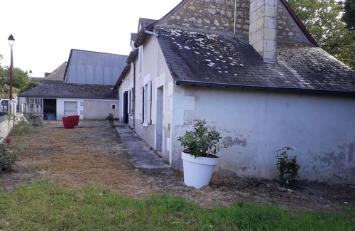Lucay-le-Male Casa | Homerez - Casa Rústica en Luçay-le-Mâle con Jardín