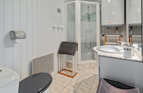 Guimaec Casa | Homerez - Rustic House in Guimaëc with Garden and View