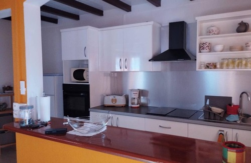 Bouillante Apartamento | Homerez - Apartamento con vista en Bouillante.