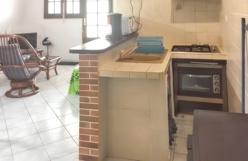 Petit-Canal Apartamento | Homerez - Amplio apartamento en Petit Canal - 65 m² - Vista al jardín