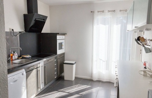 Moulin a Vent Apartamento | Homerez - Apartamento espacioso en Perpiñán, balcón