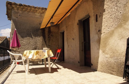 Brujas Casa | Homerez - Amplia casa familiar en Beaulieu - 250 m² con vista a la montaña