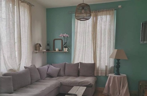 Neuf-Marche Casa | Homerez - Spacious house for 8 ppl. with garden and terrace at Neuf-Marché