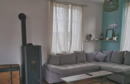 Neuf-Marche Casa | Homerez - Spacious house for 8 ppl. with garden and terrace at Neuf-Marché
